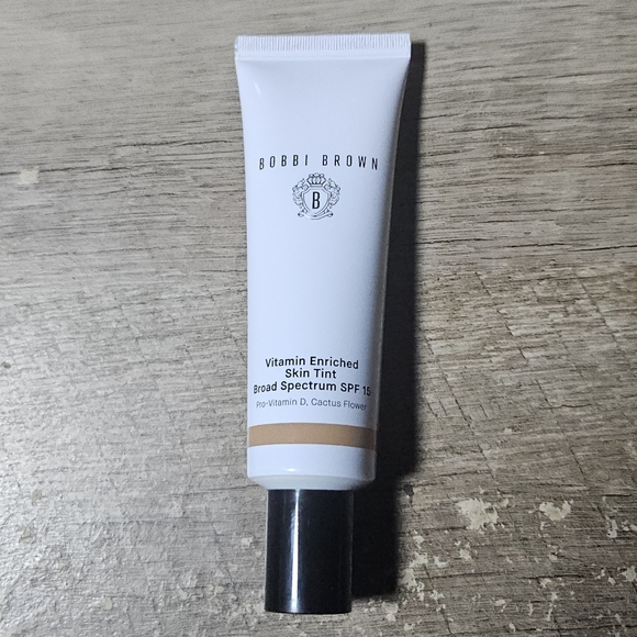 Bobbi Brown Other - Bobbi Brown Vitamin Enriched Skin Tint SPF 15 - Golden 1 New